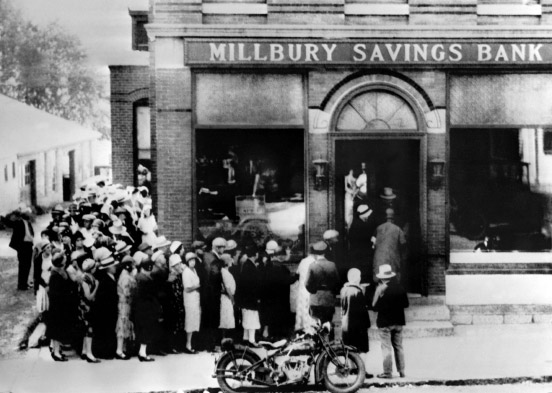 Le crash de 1929: Pied de grue devant une maison de banque